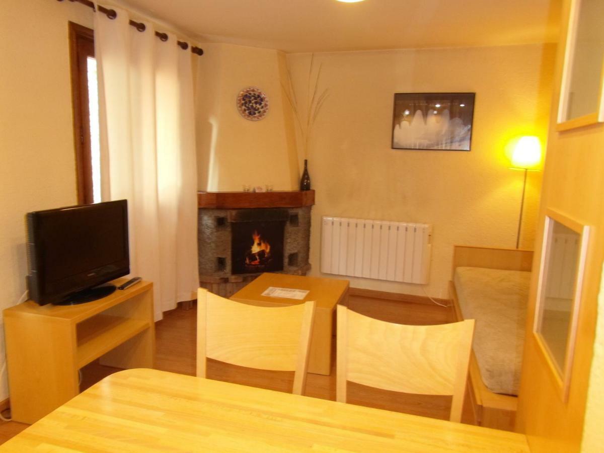 B06 - Mayor 22, 1º - Villmor Apartman Benasque Kültér fotó