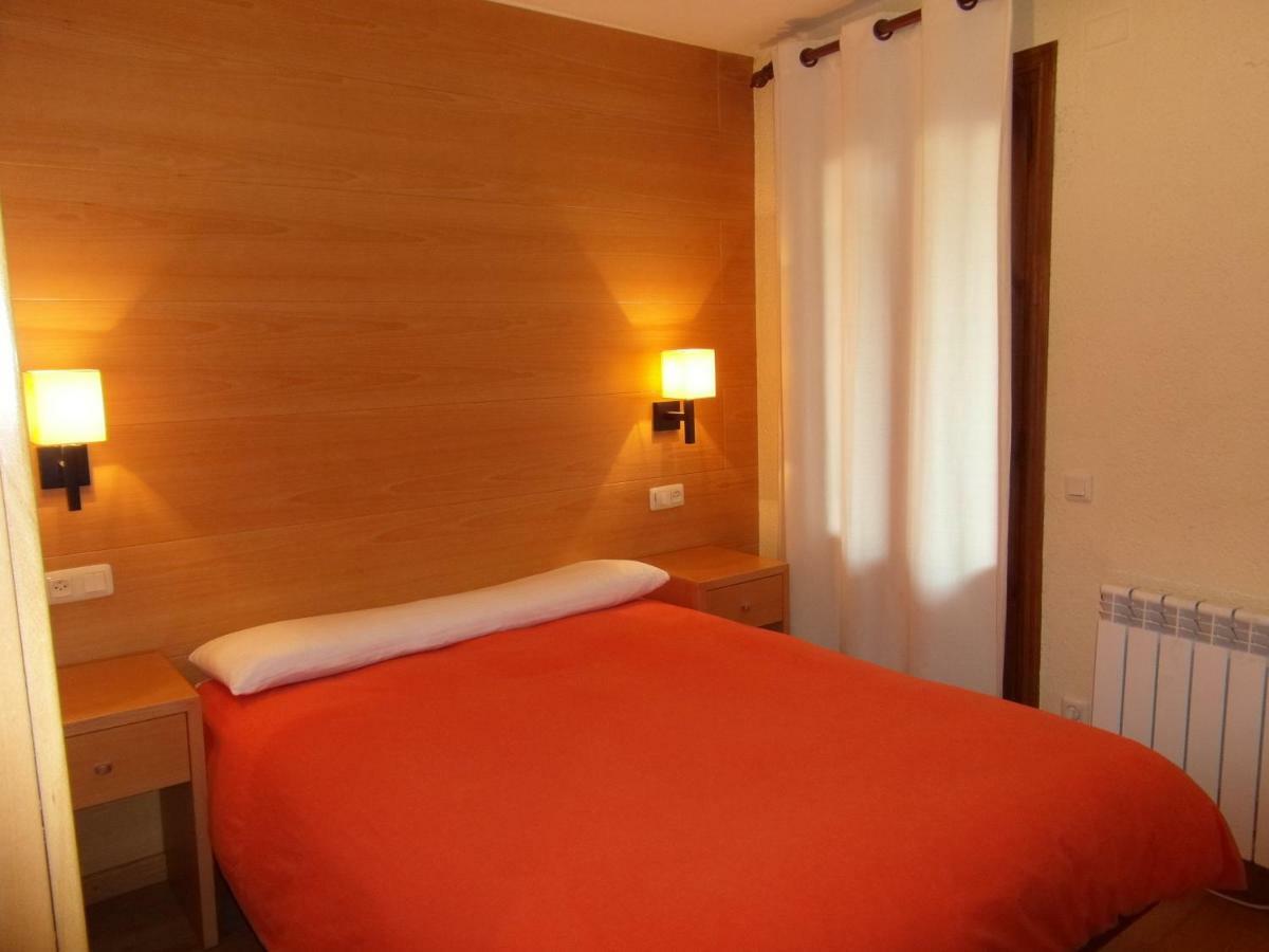 B06 - Mayor 22, 1º - Villmor Apartman Benasque Kültér fotó
