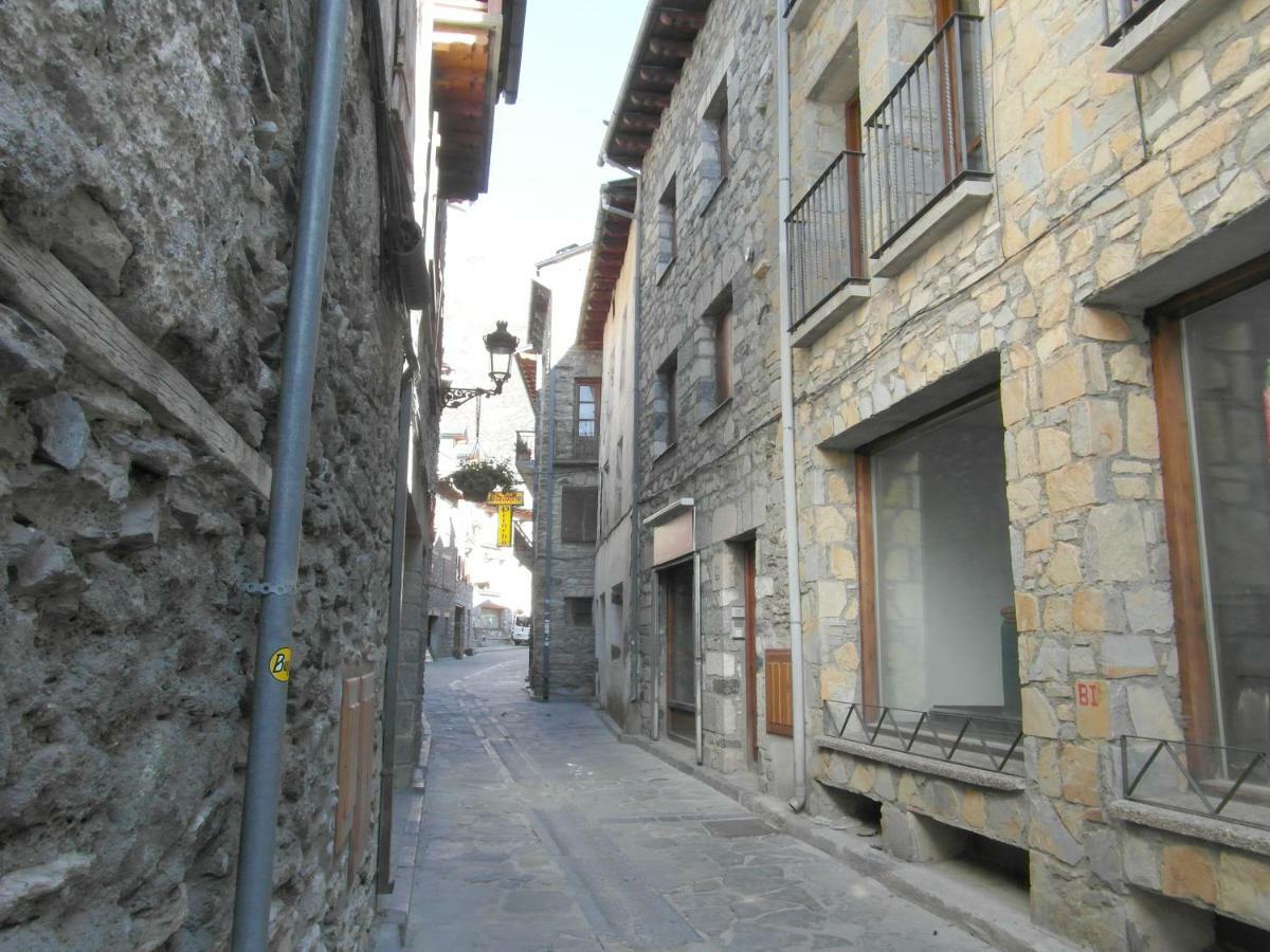 B06 - Mayor 22, 1º - Villmor Apartman Benasque Kültér fotó